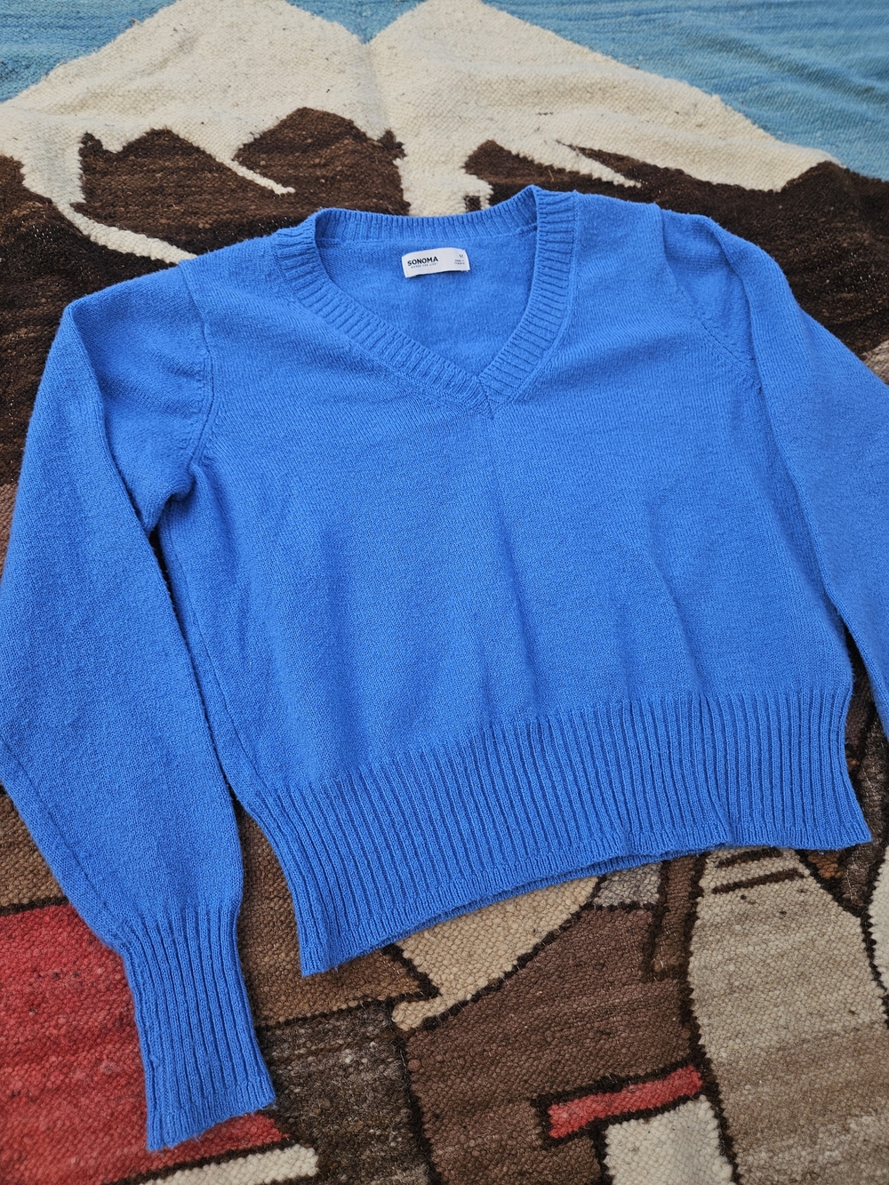 So Soft Cobalt Blue Cropped V Neck Sweater Women's Medium Ribbed Knit Long